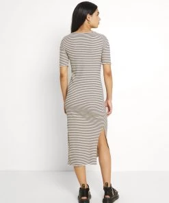 Moves Damen MOLISA Freizeitkleid Cocoon -Moves Offizieller Webshop 0dfc2c6f6d86452c9e9c15a498f1dbf0