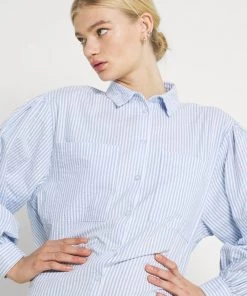 Moves Damen LIPI Blusenkleid Light Blue -Moves Offizieller Webshop 13e6f8945ac6498083a18c390ec29cb5