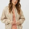 Moves Damen Bomberjacke Beige -Moves Offizieller Webshop 1f07d9d9cb3246c891cdde44dad54017