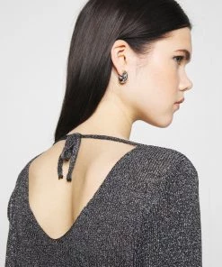 Moves Damen TAMINA Strickpullover Black -Moves Offizieller Webshop 25ac5ad1e32b41f4b77ff4331455998f