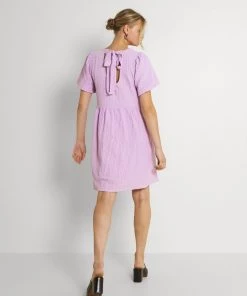 Moves Damen QUINTELLE Freizeitkleid Lavender -Moves Offizieller Webshop 289659abed7241dd88c8af2a70a0ef6a