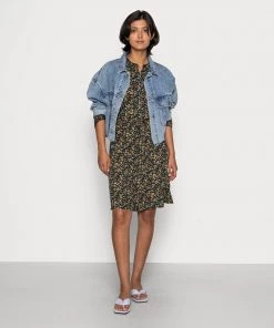 Moves DANABEL Freizeitkleid Black Damen -Moves Offizieller Webshop 2ad2ea0362e74f76849a89758a29045d