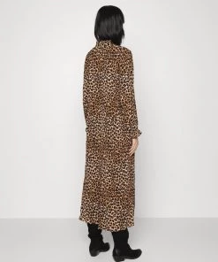 Moves Damen LAVISA Freizeitkleid Beige 10 Moves Damen LAVISA Freizeitkleid Beige -Moves Offizieller Webshop 336a6b206b4f4ca69f9e1a243391c75e