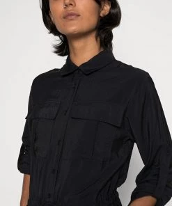 Moves KIT Jumpsuit Black Damen 11 Moves KIT Jumpsuit Black Damen -Moves Offizieller Webshop 3ea9b0f2c4cb4e08b0be5ebfc731905b