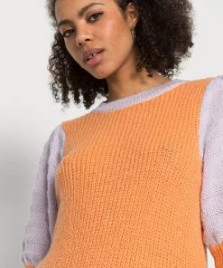 Moves LUBANA Strickpullover Orange Peel Damen -Moves Offizieller Webshop 42e01a7ec0b646d3a787e24add096748