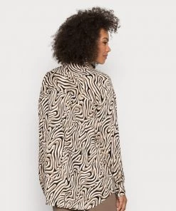 Moves Damen ASTIN Hemdbluse Beige 9 Moves Damen ASTIN Hemdbluse Beige -Moves Offizieller Webshop 45aeae459d054086b43166a3c6263da4