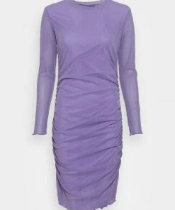 Moves BEALA Cocktailkleid/festliches Kleid Lavender Damen 10 Moves BEALA Cocktailkleid/festliches Kleid Lavender Damen -Moves Offizieller Webshop 4e19bb03c3bd48e9b60c0eabe2f8394b