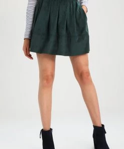 Moves KIA A Linien Rock Green Damen