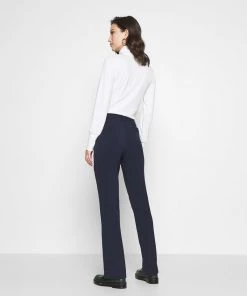 Moves Damen LUNI DRESSED PANT Stoffhose Navy -Moves Offizieller Webshop 656b471063514842a3921dc3ae1ff318