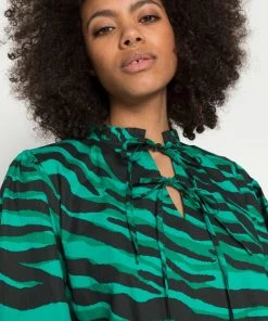 Moves Damen LUSI Freizeitkleid Greenbriar -Moves Offizieller Webshop 698e2e50a14548f8b90c9e5c741b3f8b