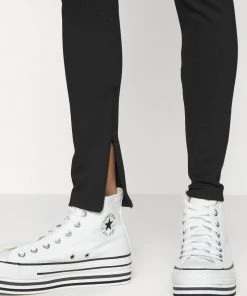 Moves LEXA Leggings Hosen Black Damen -Moves Offizieller Webshop 6c53f654f3ec455ea02c3b6412062cf0