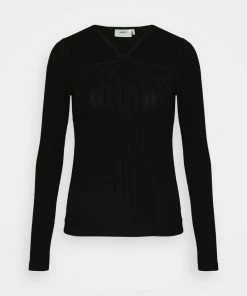 Moves PAMITTA Langarmshirt Black Damen -Moves Offizieller Webshop 8952a190c81c4983bd7495edceabaddf