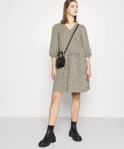 Moves KVILLE 1983 Freizeitkleid Cocoon Damen -Moves Offizieller Webshop 92cd283e0c674278bcd3a05cd399028a