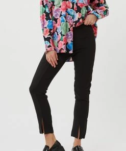 Moves LUNI DRESSED PANT Stoffhose Black Damen