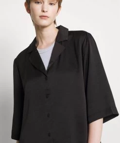 Moves Bluse Black Damen -Moves Offizieller Webshop 96bbb93daba742fcb94bb453dec8a364