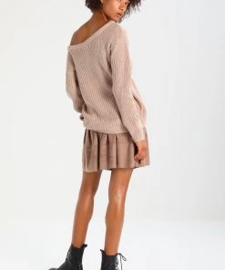 Moves Damen KIA Faltenrock Warm Sand -Moves Offizieller Webshop 9713af26df544b25a9df03eb2db40b10