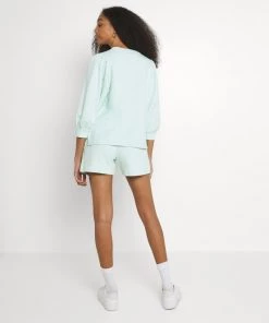 Moves Damen SAVESINA Shorts Honey Dew -Moves Offizieller Webshop a2cc6e3f96e0465e947bb5273db74f47