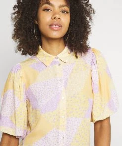 Moves Damen JINNA Blusenkleid Impala -Moves Offizieller Webshop a4b7c8f99be746e9b3b0be8924a5b1ee