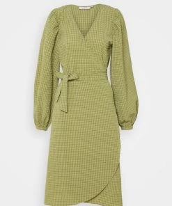 Moves PIMKIE Freizeitkleid Olive Branch Damen -Moves Offizieller Webshop aed791ab30d947909552f773e56992ba