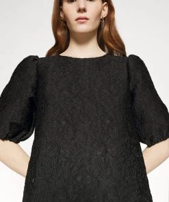 Moves Damen JASMINIA Freizeitkleid Black -Moves Offizieller Webshop c2a4156890a842649114e1292957e0f1