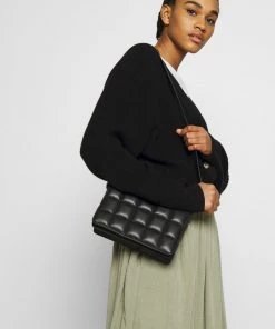 Moves Damen KIA MIDI A Linien Rock Olive Moss -Moves Offizieller Webshop c628cd3daa5447cfaee2fe2a12d56511