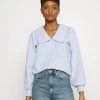 Moves Damen SAFRINA Bluse Light Blue -Moves Offizieller Webshop c7e914c50eb84180adc42983c7dfdad3