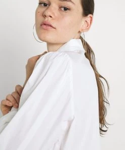 Moves MELLIE Bluse White Damen -Moves Offizieller Webshop cadb8e4ebce74a328d83a7c93359d410