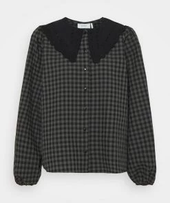 Moves Damen KALLI Bluse Smoked Grey -Moves Offizieller Webshop cc6b1dfdd9ca439bb7e8f4e10439cb09