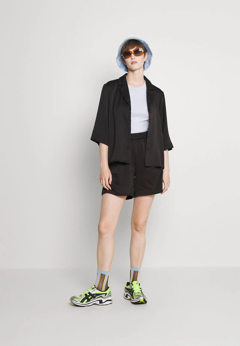 Moves Damen MATILLA Shorts Black 4 Moves Damen MATILLA Shorts Black – Bild 2