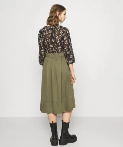Moves Damen KIA MIDI A Linien Rock Military -Moves Offizieller Webshop eb293c47f74b4f79933a620f1f5d0759