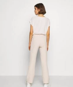 Moves Damen SASSY Stoffhose Bone -Moves Offizieller Webshop f61c6ccc84f844b1b7b98342501fc275