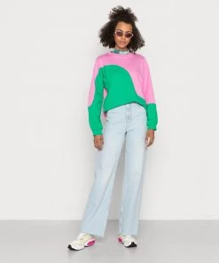 Moves Damen COLOMI Sweatshirt Bright Green -Moves Offizieller Webshop f6d7c2804b1b42ac9aa45cee6d10a16b