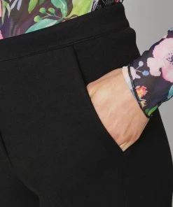 Moves EMALUNAS Stoffhose Black Damen -Moves Offizieller Webshop f77e42a0b74742f8a68ecda2d1e4a7c8