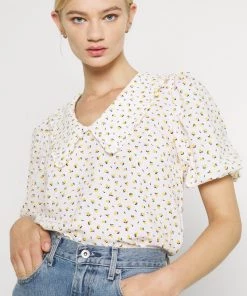 Moves Damen LUNIA Bluse White -Moves Offizieller Webshop f77e6dc3c6bf44e9b9708c6605345fc4