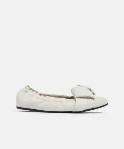 L37 Damen Klassischer Ballerina White -Moves Offizieller Webshop 0aa169a71eb54b1ab33ba5660a2f7df1