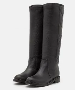 L37 NEVER GROW UP Stiefel Black Damen -Moves Offizieller Webshop 21bcfe3013ee4d298f7e830038c02c7d