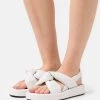 L37 Damen SWIMMING PLACES Riemensandalette White