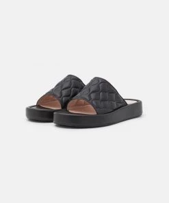 L37 RADIO NOISE Pantolette Flach Black Damen -Moves Offizieller Webshop 4059a21fbbed483db467a84b74ebc038