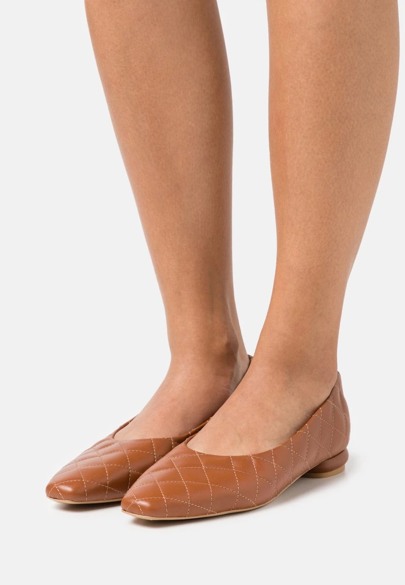 L37 Damen WOMAN'S WORLD Klassischer Ballerina Brown 3 L37 Damen WOMAN'S WORLD Klassischer Ballerina Brown