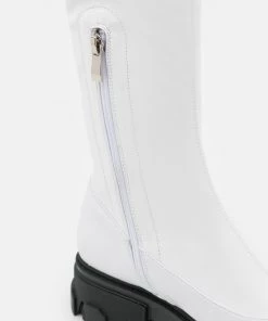 L37 WOMAN Plateaustiefel White Damen -Moves Offizieller Webshop 6e8e3b11b87b4f24be9608162368b769