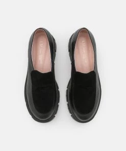 L37 OFF MA MIND Slipper Black Damen -Moves Offizieller Webshop 94139692eb3b48e59b71659e3f3f927f