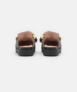 L37 GO CRAZY Pantolette Flach Black Damen -Moves Offizieller Webshop 947564687e064db6a19199bed52729c7