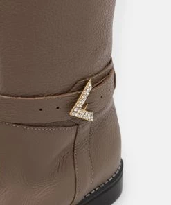 L37 MILLION REASONS Stiefel Brown Damen -Moves Offizieller Webshop 9ec59592b35f4063bbcc2713128476b5