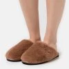 L37 LITTLE FLUFFY CLOUDS Hausschuh Tan Damen -Moves Offizieller Webshop d1e2090e689b4fb3b00fa2fea2530ade