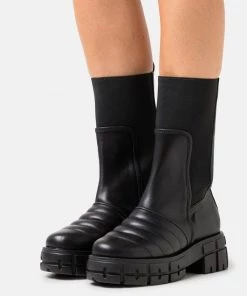 L37 CLOSE TO YOU Plateaustiefel Black Damen