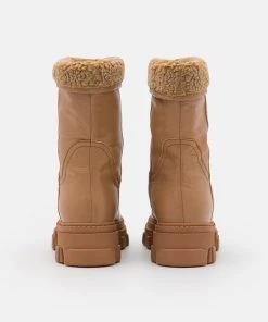 L37 Damen PARTY CAMP Plateaustiefelette Tan -Moves Offizieller Webshop e6cd7b7e6dbd4469874b5cbb4fe211ca