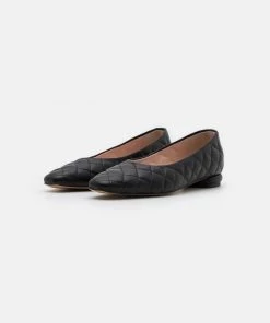 L37 Damen WOMAN'S WORLD Klassischer Ballerina Black -Moves Offizieller Webshop eb2b92c961f24ba49dbf13f68dfeafd6